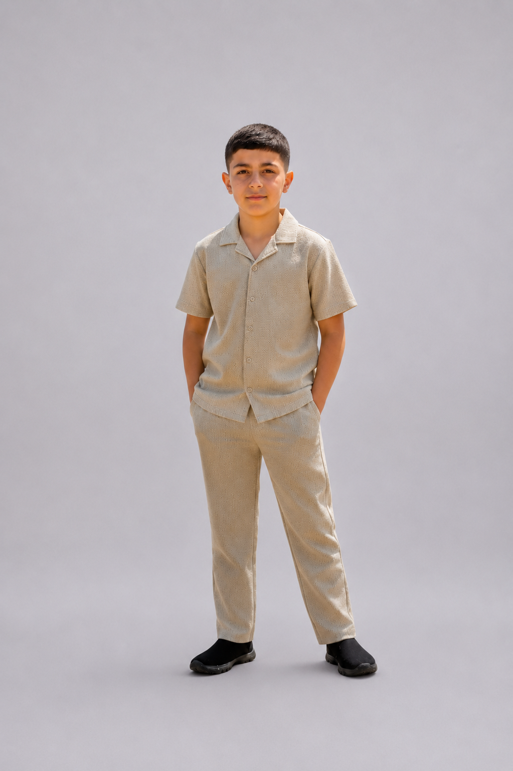 Ensemble garçon chemise manches courtes et pantalon texturé –  Lot de 12 oièces (Tailles 4 à 14 ans) - 60026M