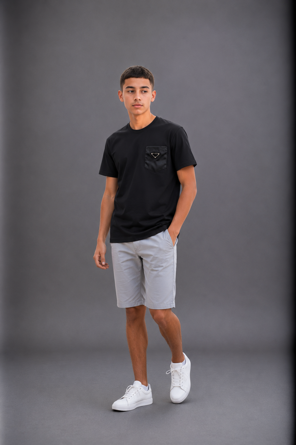 T-shirt garçon avec poche poitrine technique et badge logo – Lot de 12 Pièces (Tailles 4 à 14 ans) - 29153M