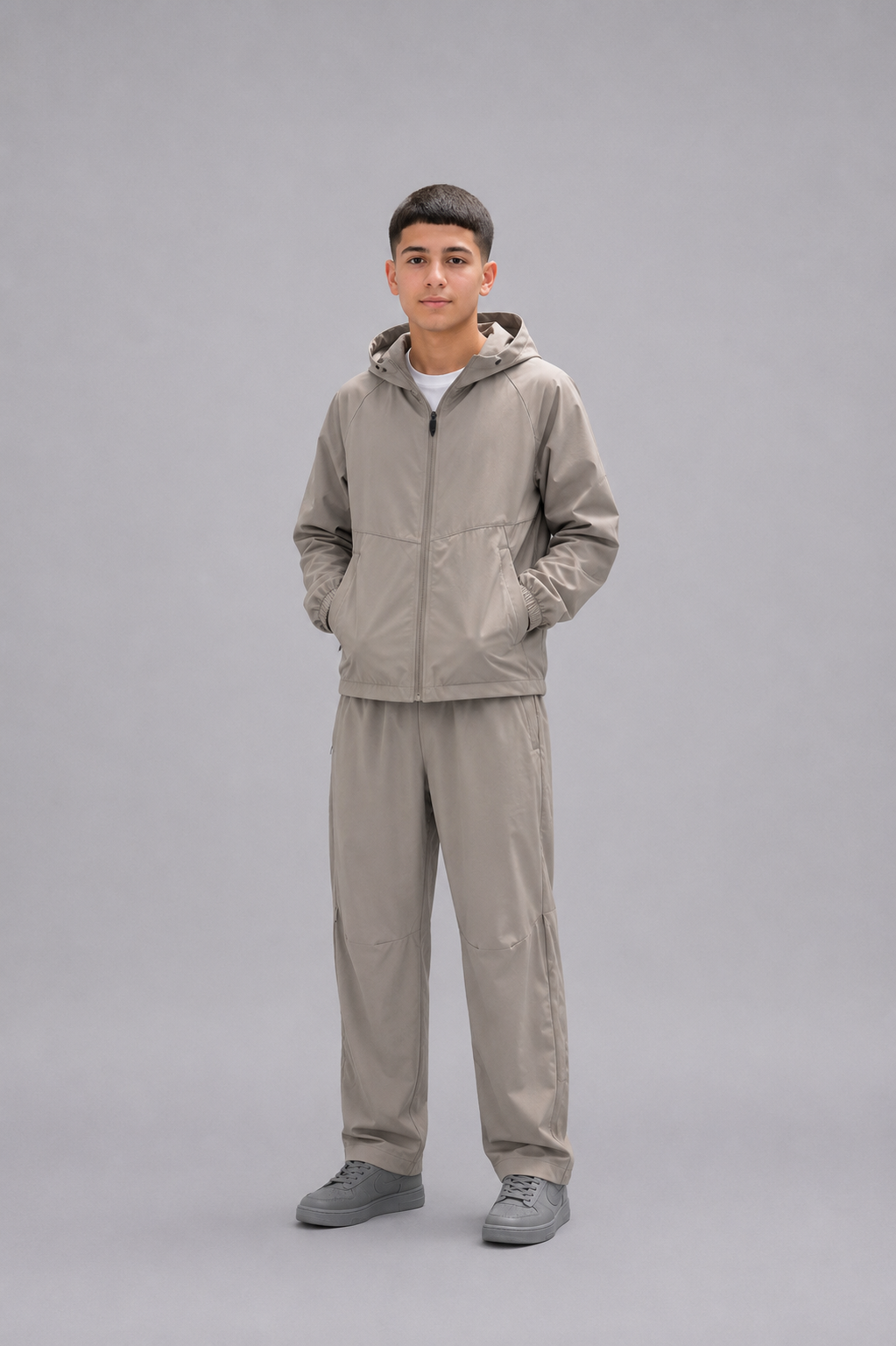 Ensemble garçon sport veste + pantalon –  Lot de 12 Pièces (Tailles 4 à 14 ans) - 70005M