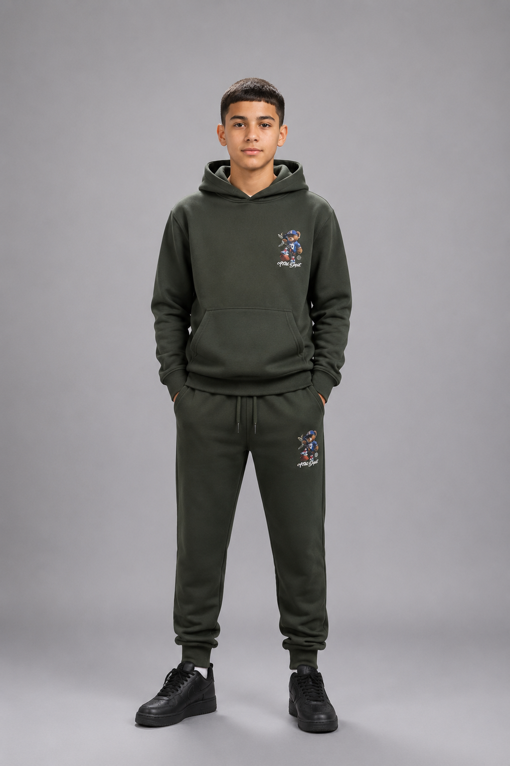 Ensemble survêtement enfant hoodie imprimé / Lot de 12 Pièces (Tailles 4 à 14 ans) - 50012M