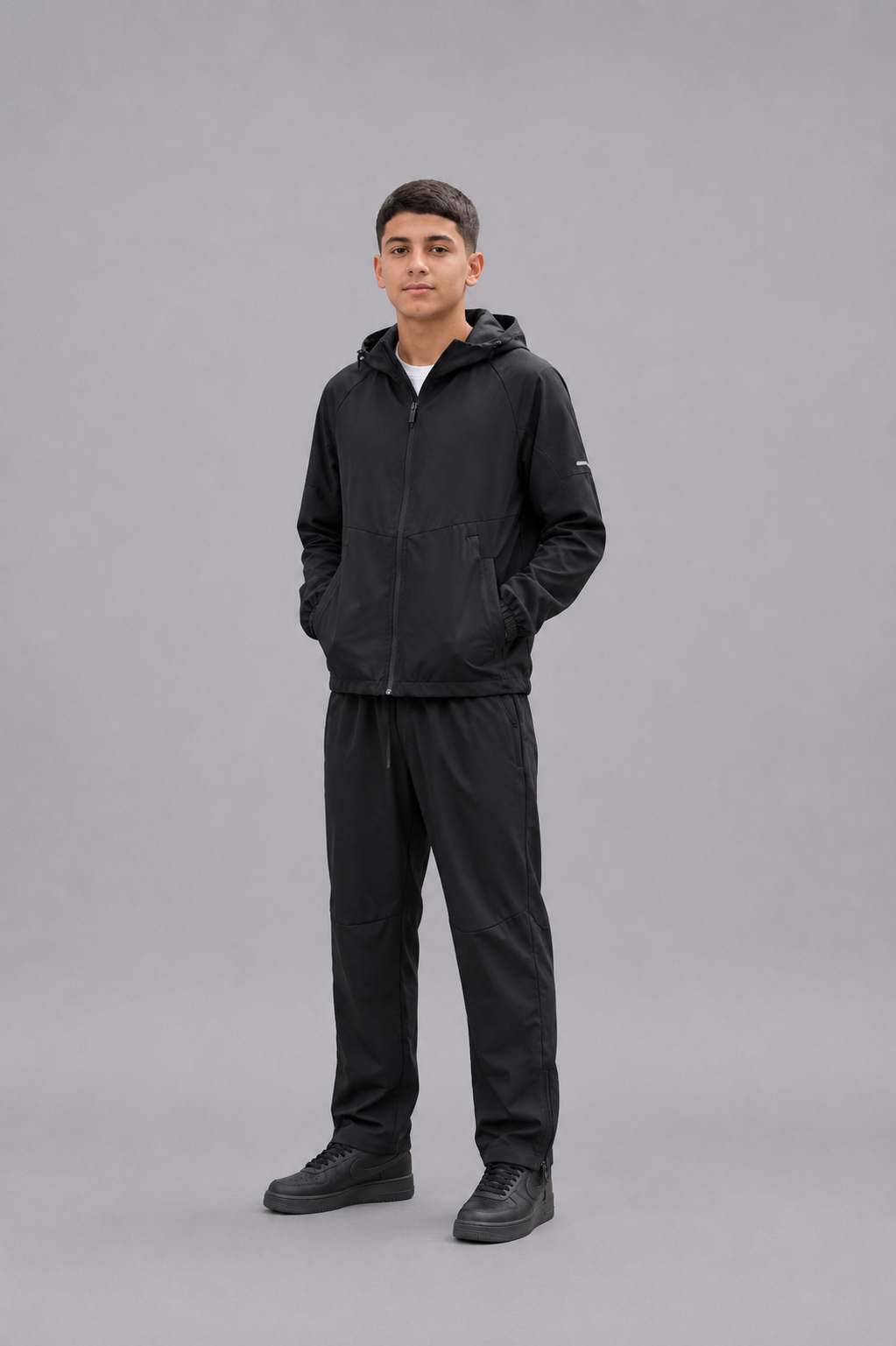 Ensemble garçon sport veste + pantalon –  Lot de 12 Pièces (Tailles 4 à 14 ans) - 70005M