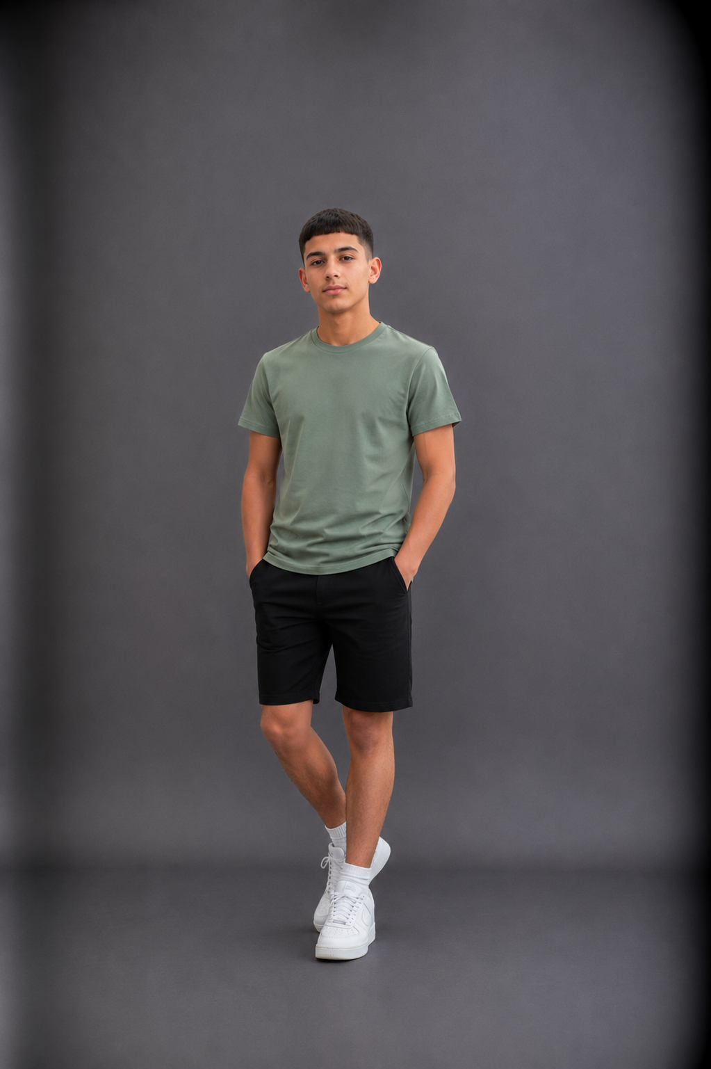 T-shirt garçon uni style basique essentiel –– Lot de 12 Pièces (Tailles 4 à 14 ans) - 55362M